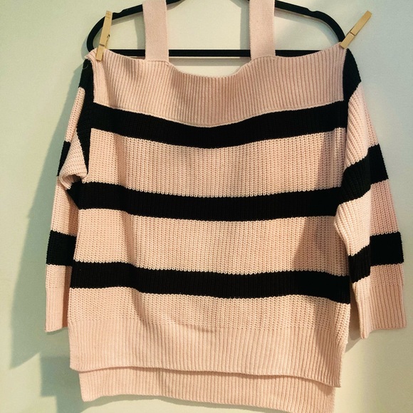 COLD SHOULDER KNITTED SWEATER - Picture 8 of 8